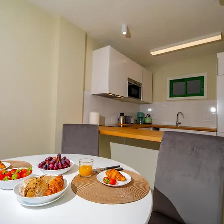 1 Bedroom For 4 People With Pool Appartement Puerto de la Cruz (Tenerife)